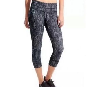 Athleta Reptile Relay Capri Legging
